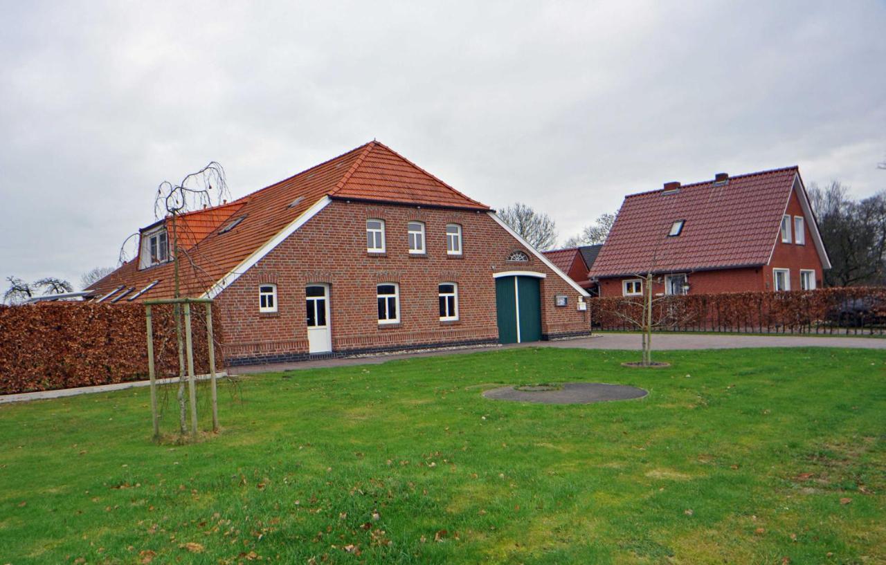 Ferienwohnung Im Gulfhof, 65269 Moormerland Exterior photo
